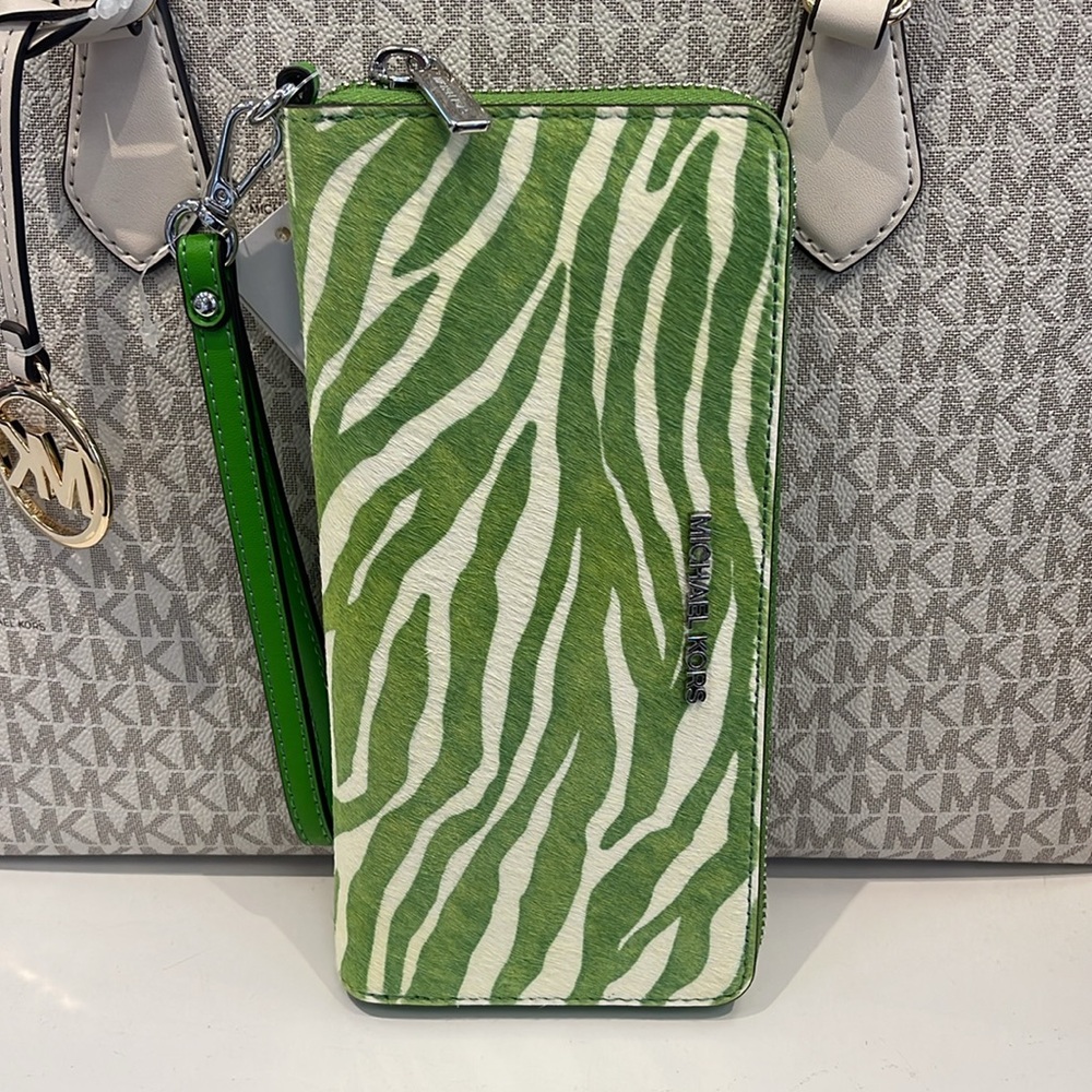 MICHAEL KORS Large Continental Wristlet Phone Case Wallet Exotic Print Hair Calf - Picture 14 of 16